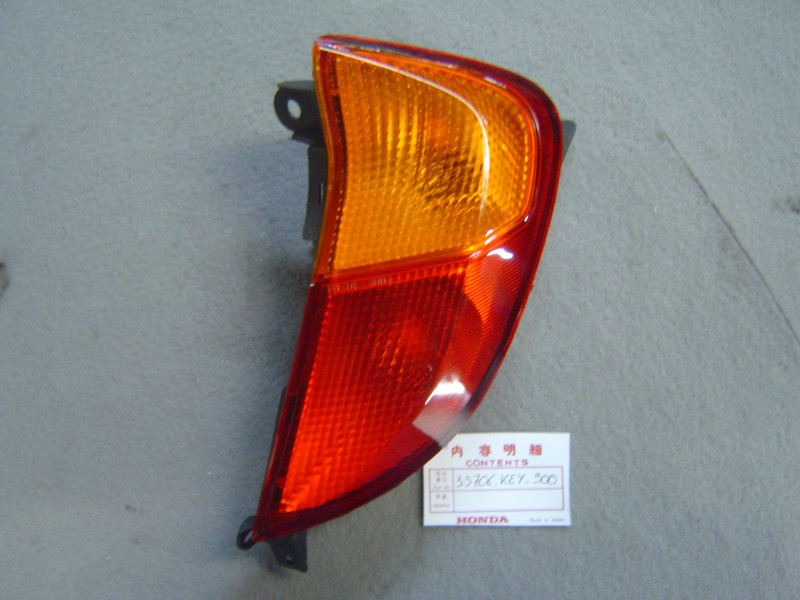 Feu arrière droit Honda FES125 98-02 - Réf. 33706KEY900