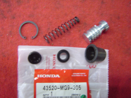 Kit réparation maître cylindre frein AR Nissin Honda D16mm