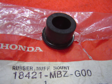 Silentbloc Pot Échappement Honda CB600F – Réf. 18421MBZG00