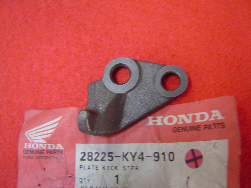 Plaque Butée Kick Honda CRM125 90-99 | Réf. 28225KY4910