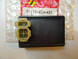 Boitier CDI pour modèle CG125 98-2001 idem 30410KCH600 30410KCH650 (marqué C