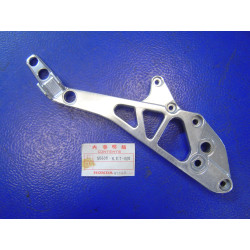 Platine Repose-Pieds Droit Honda VF400F | Réf. 50600KE7000