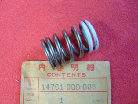 Ressort de soupape externe Honda CB750 K0 à F1 - Réf. 14761300003
