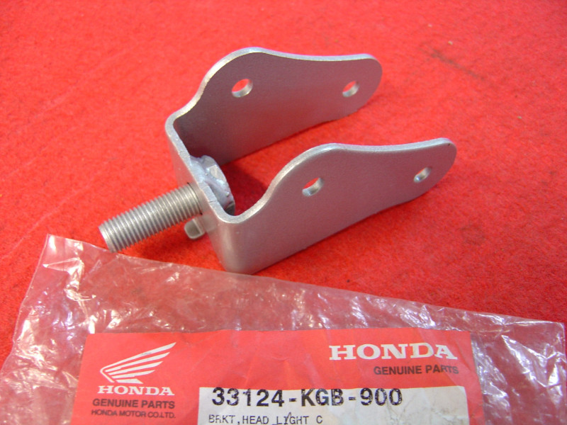 Support phare avant Honda VT125C - Réf. 33124KGB900