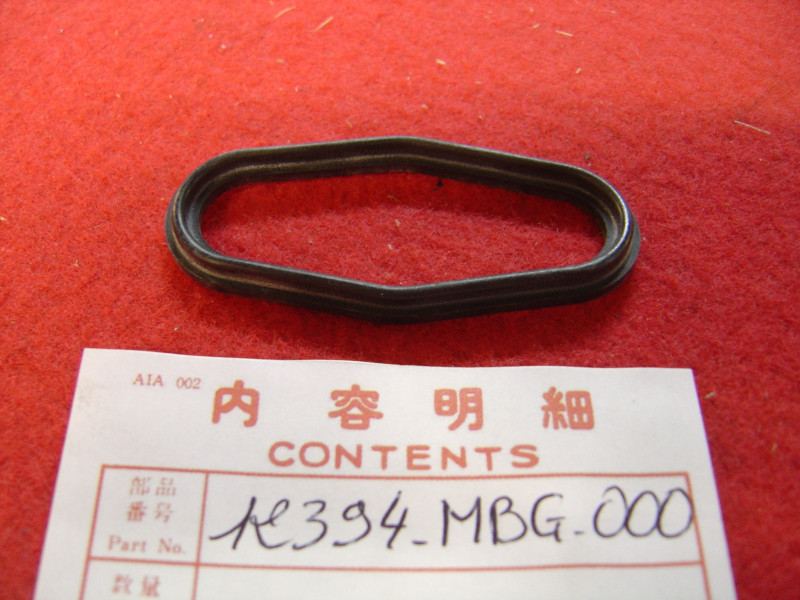 Joint moulé (B) cache culbuteur Honda VFR800 - 12394-MBG-000