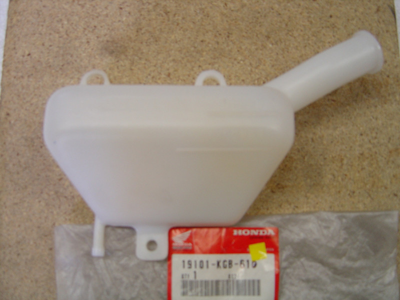 Vase d'expansion Honda VT125CX 1999-2000 - Réf. 19101KGB610