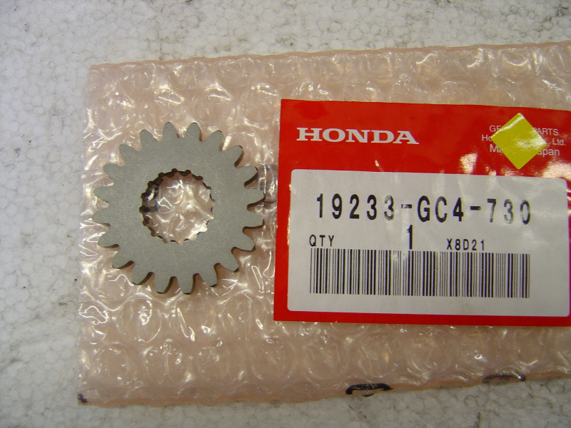 Pignon pompe à eau Honda CR80R – Réf. 19233-GC4-730