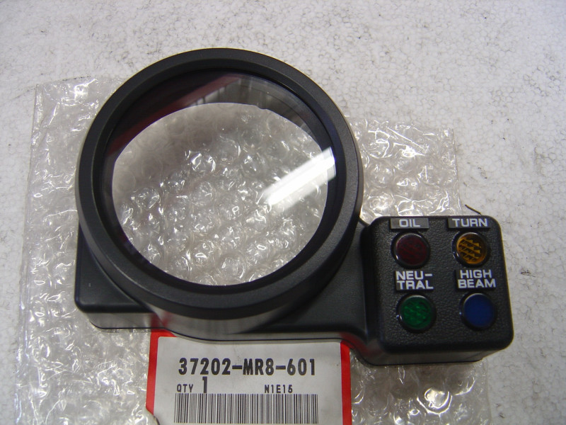 Boîtier supérieur compteur Honda VFR400R 1991 - Réf. 37202MR8601