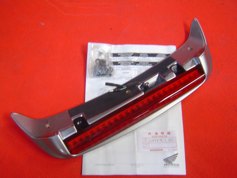 Spoiler Top-case Éclairage Honda ST1300 Argent NHA30 | 08F64MCS860