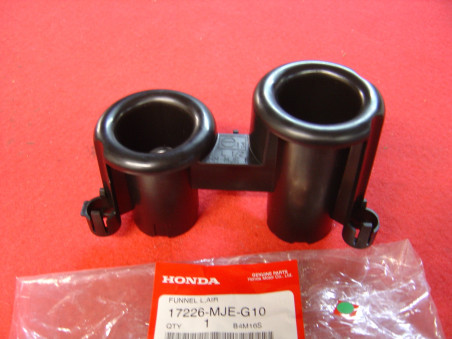 Cornet entrée d'air filtre à air gauche Honda CB650R CBR650R 35kW