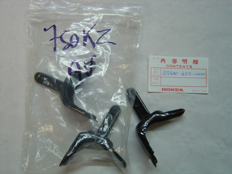 Support Clignotant Avant Droit Honda CB650Z CB750KZ | Réf 33410425000
