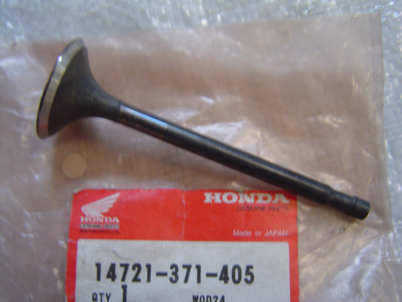 Soupape Échappement Honda GL1000 GL1100 - Réf. 14721371405