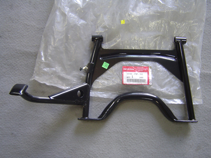 Béquille centrale Honda SCV100 Lead 03-06 | Réf. 50500KRP980