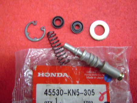 Kit Réparation Maître-Cylindre Honda CR125 CR250 CR500 | 45530KN5305