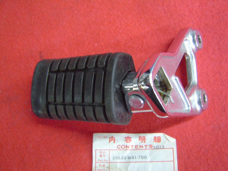 Repose-pied avant droit Honda VF750CD CE – Réf. 50630MB1700
