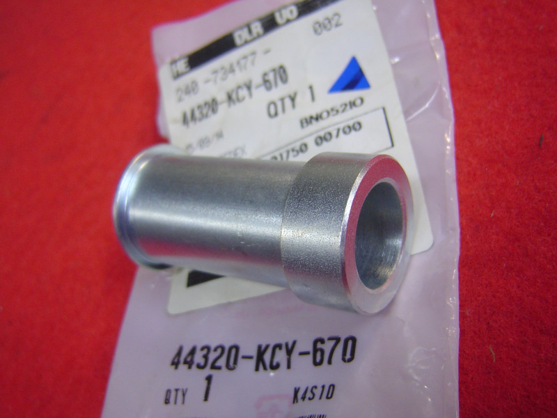 Écrou axe roue avant Honda XR400 97-05 - Réf 44320KCY670