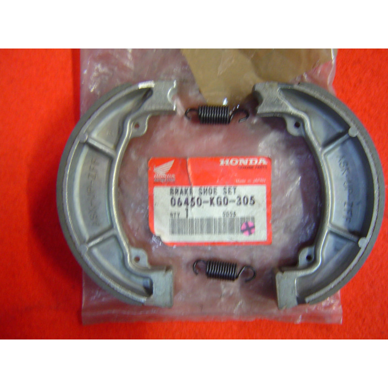 Mâchoires de frein avant Honda CH250 85-88 USA | 06450KG0305