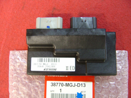 Unité PGM-Fi de CBF1000 HONDA 38770-MGJ-D13