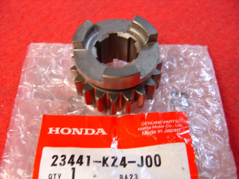 Pignon 3ème 19 dents Arbre Primaire Honda CR125R 23441-KZ4-J00
