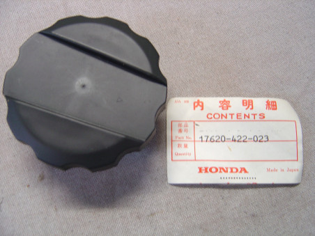 Bouchon réservoir Honda noir mat – Réf. 17620422023
