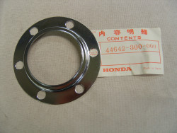 Tôle chromée moyeu roue AV Honda CB750K0 - Réf. 44642300000
