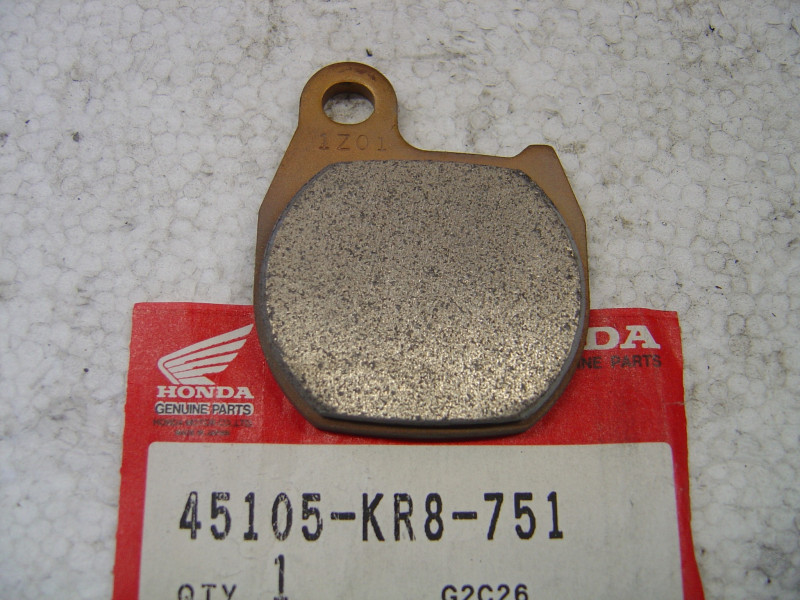 Plaquette frein avant Honda TLM200 RE – Réf. 45105KR8751