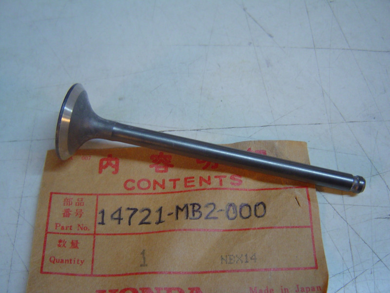 Soupape d'échappement Honda VF750 - Réf. 14721MB2000