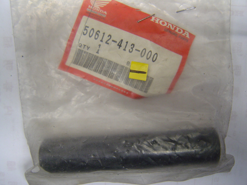 Tube repose-pied droit Honda – Réf. 50612413000