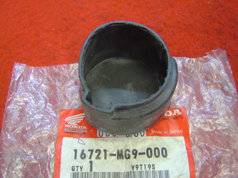 Couvercle caoutchouc pompe essence Honda GL1200 - 16721MG9000