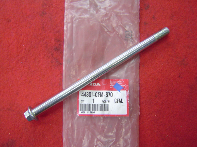 Axe de roue avant Honda NHX110 Lead - Réf. 44301GFM970