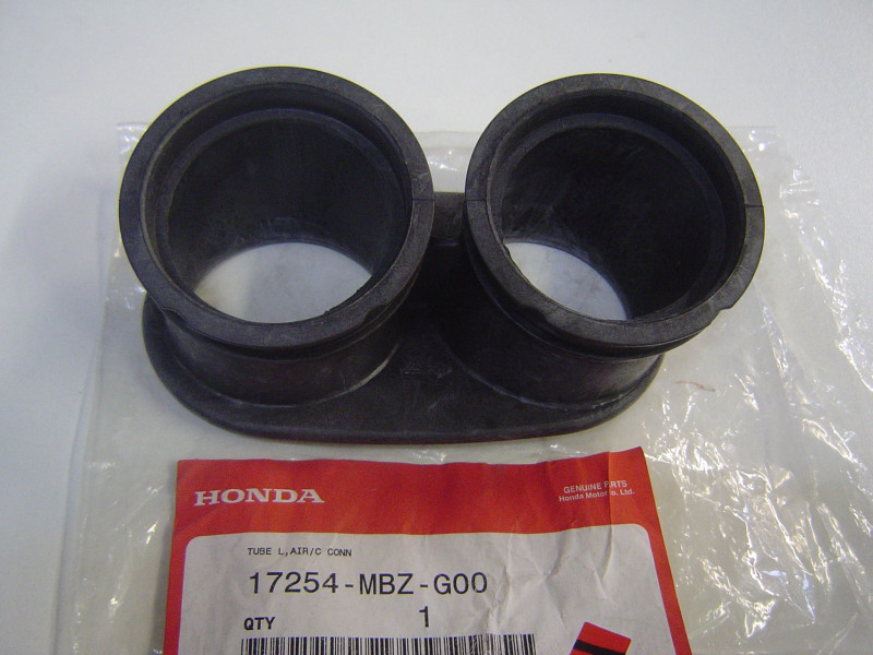 Conduit air gauche carbu boîte à air Honda CB600F 2002