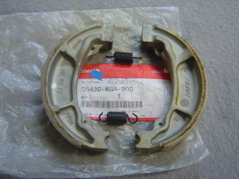 Jeu Mâchoires de Frein Honda CG125 04-07 | Réf. 06430KGA900