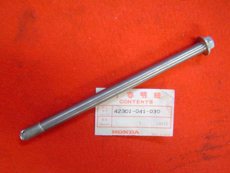 Axe de roue AR (ou AV) divers modèles C50 Z50K3 Z50AK4 à K9 Z50RZ RA CB125T