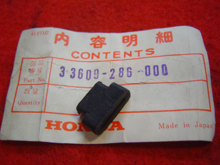 Caoutchouc support clignotants arrière Honda CB250-350 | Réf. 33609286000