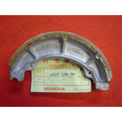 Mâchoire de frein avant Honda 45120-230-000 | CD125A CL125 ATC90