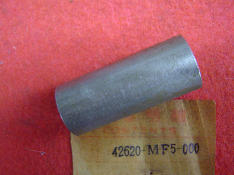Entretoise roulement moyeu AV Honda XRV750 réf. 42620-MF5-000