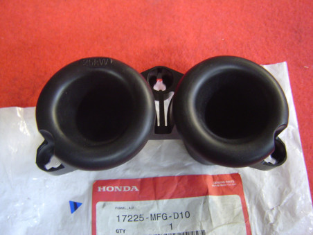 Entonnoir d'air Honda CB600F 34CV - Réf. 17225MFGD10