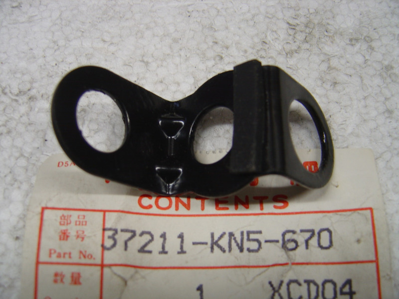 Support capteur Honda XR600 85-00 - Réf. 37211KN5670