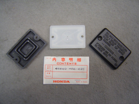 Couvercle Maître Cylindre AV Honda CX650E VT500EF - Réf. 45540MA6621