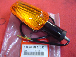 Clignotant AR gauche de CB600F 98-01 remplace 33650MBZ611 33650MBZ610
