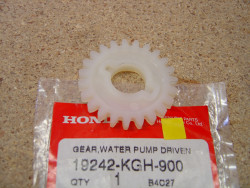 Pignon dans mécanisme de pompe à eau de CBR125RW