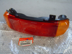 Feu AR de ST1100 90-00 HONDA 33701-MT3-611