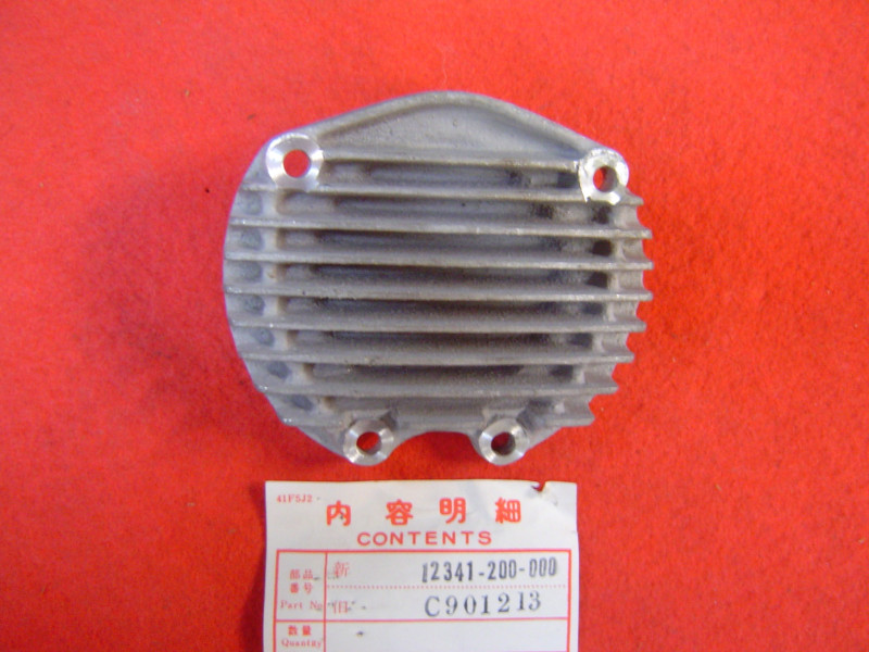 Couvercle latéral gauche culasse Honda C92 CB92 – Réf. 12341200000