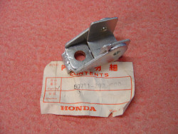 Chape de repose pieds AR CB/CL450 remplace 9501572200 HONDA 50711-292-000
