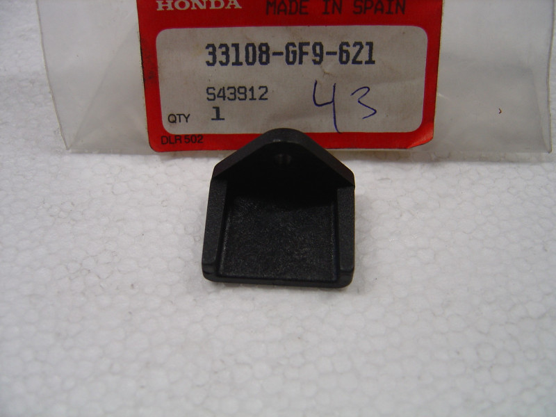 Patte fixation optique feu AV MTX50AE Honda 33108GF9621