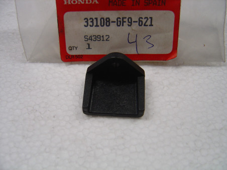 Patte fixation optique feu AV MTX50AE Honda 33108GF9621