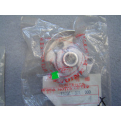 Couvercle pompe à huile Honda GL1000 GL1100 GL1200 | 15231371000
