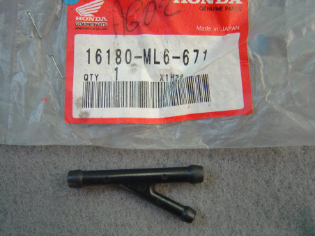 Raccord Tubes Réservoir Essence Honda 16180ML6671