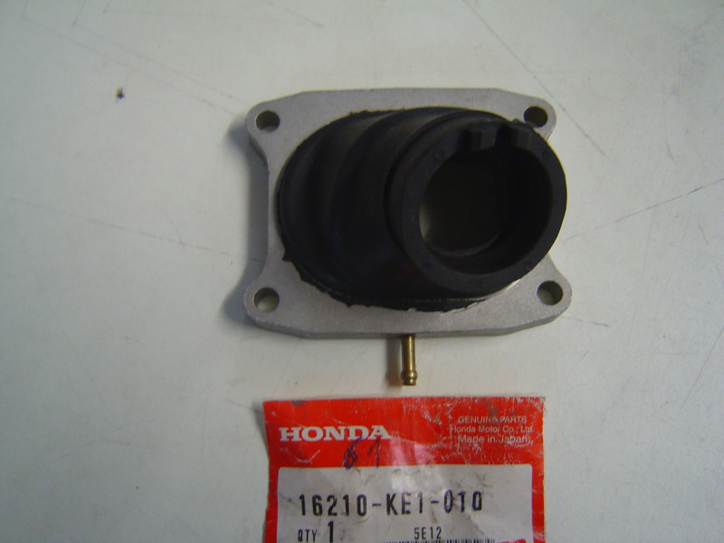 Pipe d'admission Honda MTX125 - Référence 16210KE1010