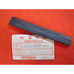 Caoutchouc enjoliveur échappement Honda GL1500 - 18324MN5000